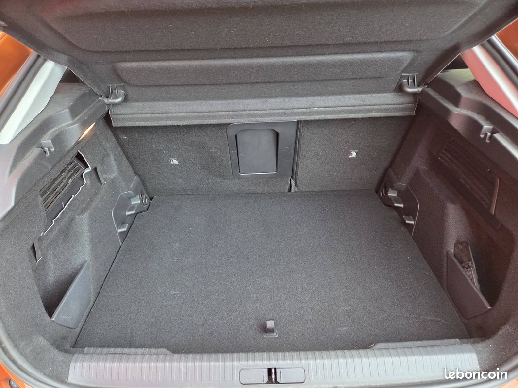 CITROEN C4 PureTech 155 S&S EAT8 Shine (image 11)