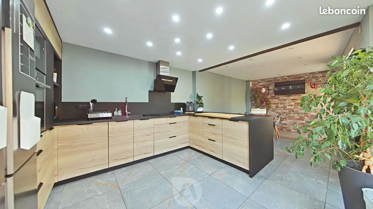Maison 5 pièces 137 m² · à Carling · 137 m² · 195 000 €