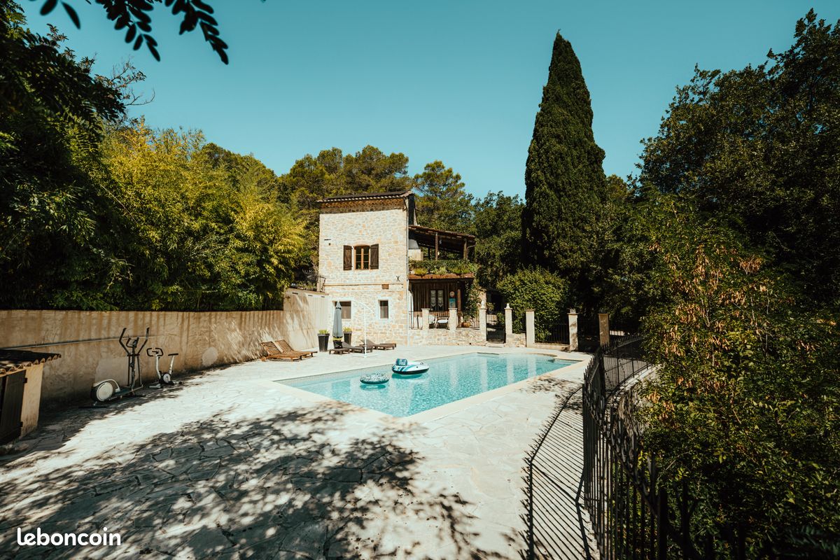 Maison 2 pièces 90 m² · à Lorgues · 90 m² · 975 €/mois