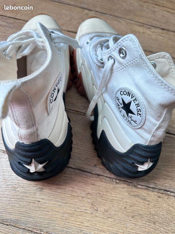 Paire de Converse blanches (image 3)