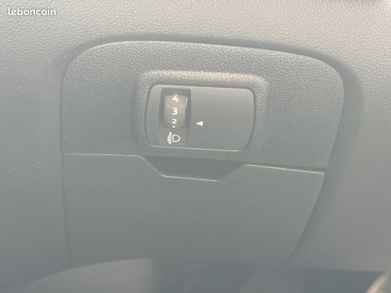Renault Scenic 1.5 dCi 110ch energy Business (image 20)