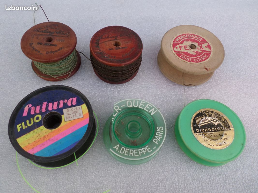 Équipement Pêche Rétro Lot De Matériel De Pêche Ancien - Moulinets, Bobines, Lignes Montées - Occasion En état Materiel De Peche