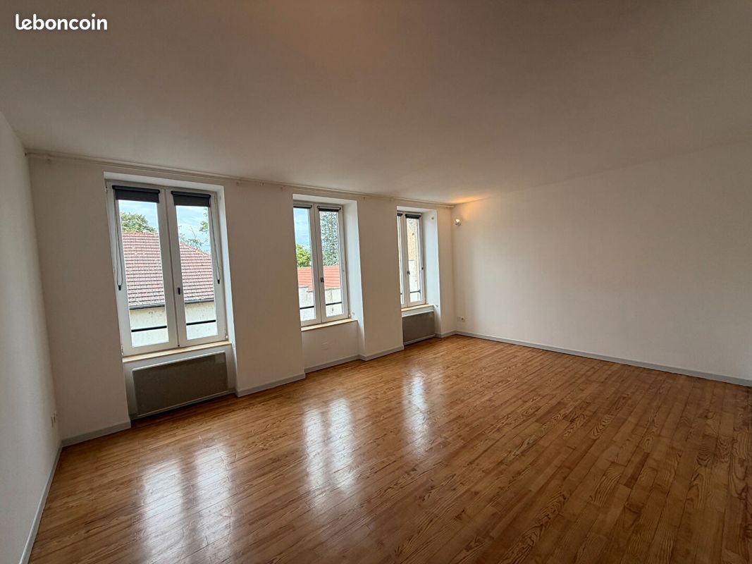 Appartement 2 pièces 56 m² · à Louhans · 56 m² · 455 €/mois