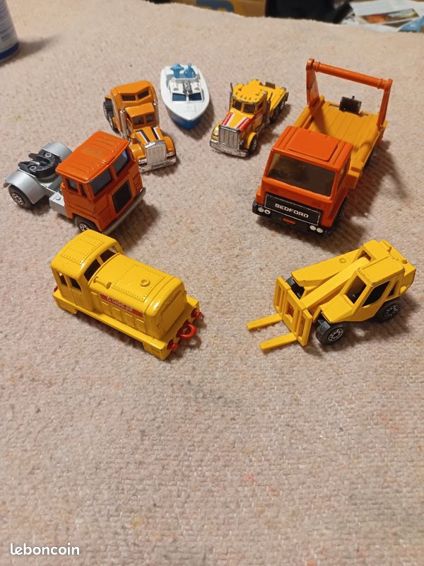 Matchbox, bateau, train, camion, tracteur (image 1)