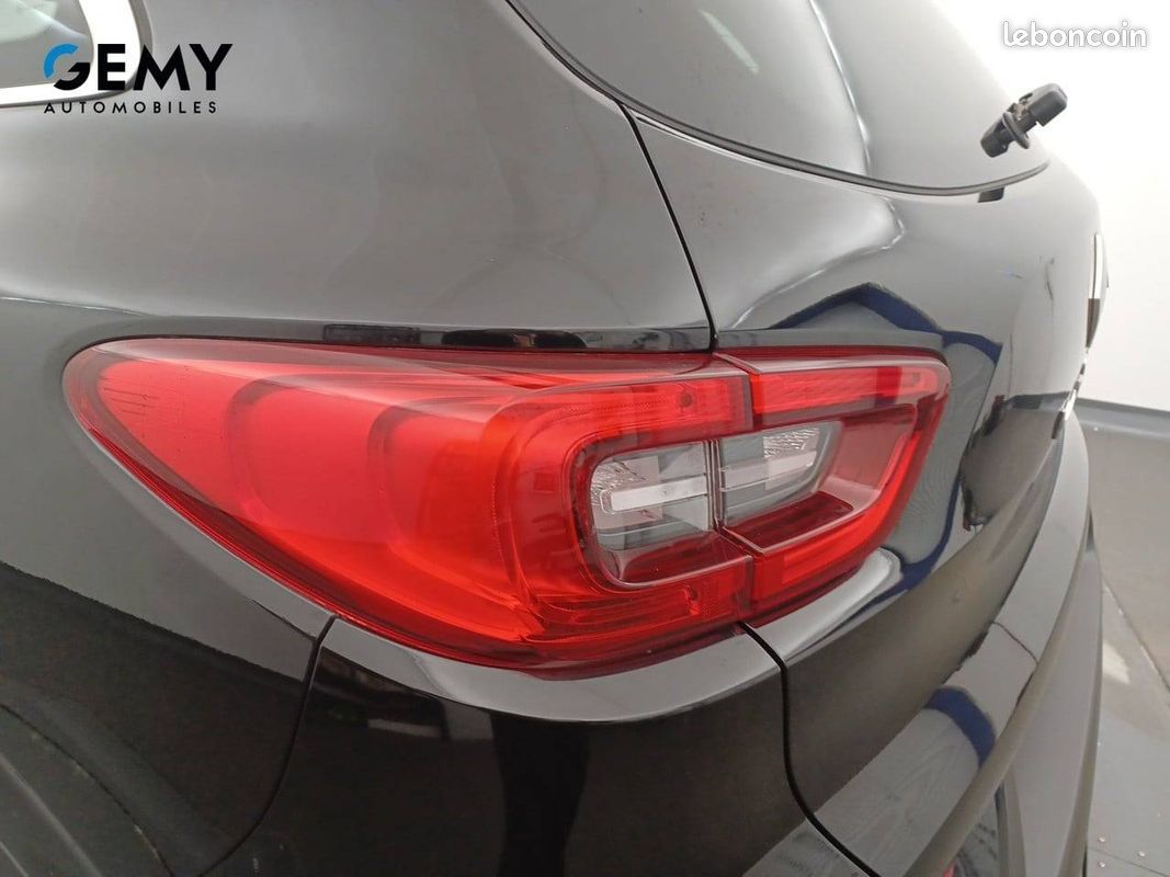 RENAULT Kadjar TCe 160 FAP EDC Black Edition (image 17)