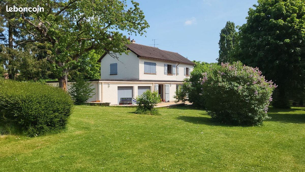Maison 8 pièces 210 m² · à Épernon · 210 m² · 513 000 €