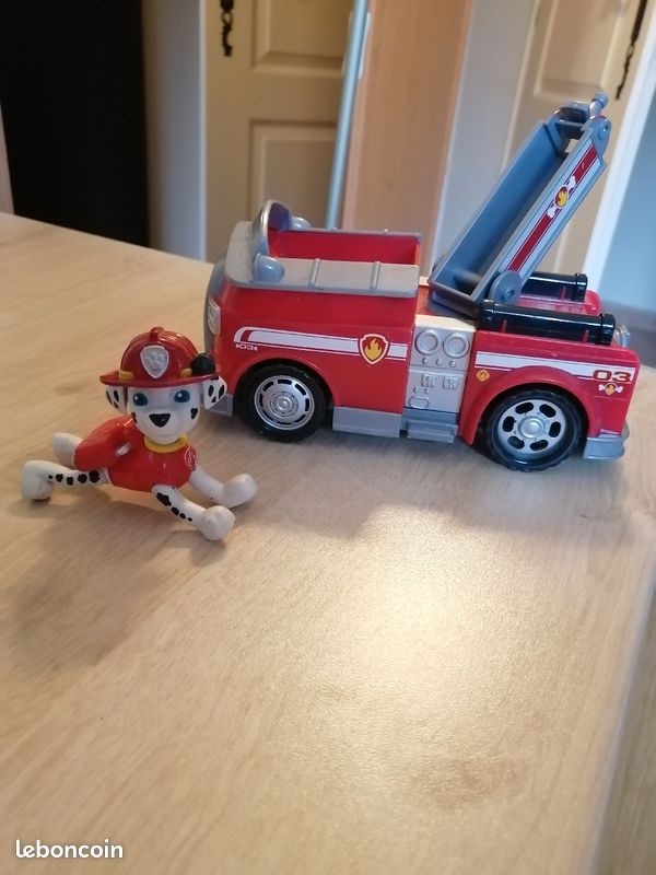 Camion de pompier pat'patrouille figurine Marcus (image 1)