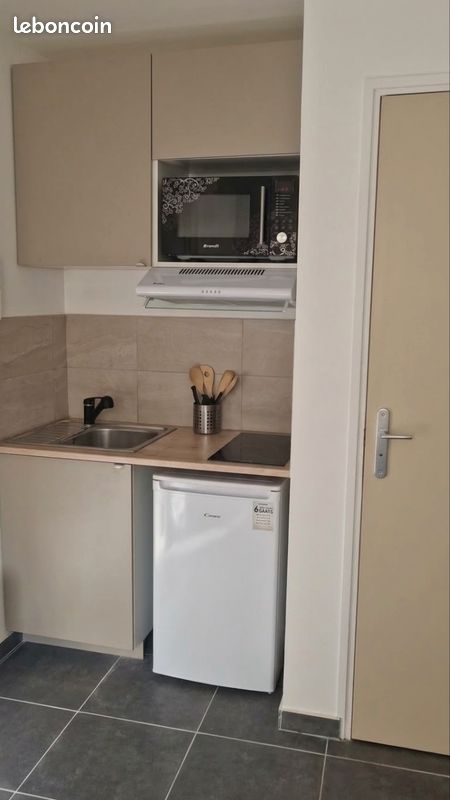 Appartement 1 pièce 17 m² · à Bron · 17 m² · 630 €/mois