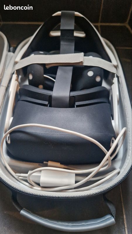Casque VR - OCULUS Meta Quest 2 (image 2)