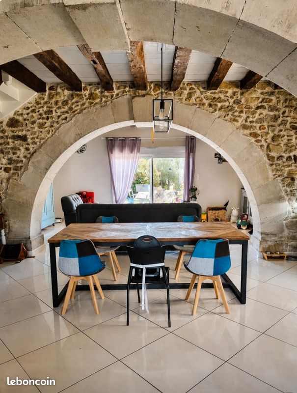 Maison 5 pièces 153 m² · à Viviers-lès-Montagnes · 153 m² · 289 000 €