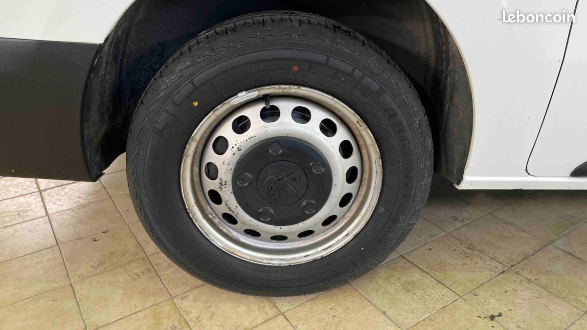 Peugeot expert fgn tole long 2.0 bluehdi 120 s&s bvm6 premium (image 25)