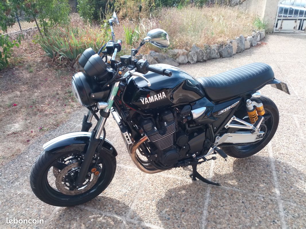 moto xjr 1300 yamaha