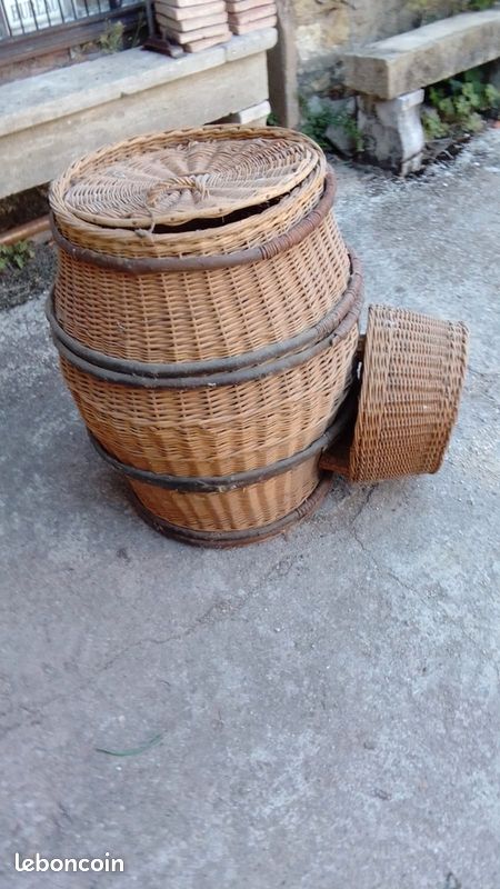 Tonneaux en osier (image 2)