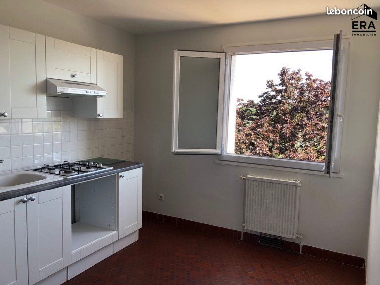 Appartement 4 pièces 75 m² · à Blois · 75 m² · 645 €/mois