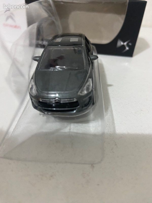 Citroen DS5 miniature Norev Collection