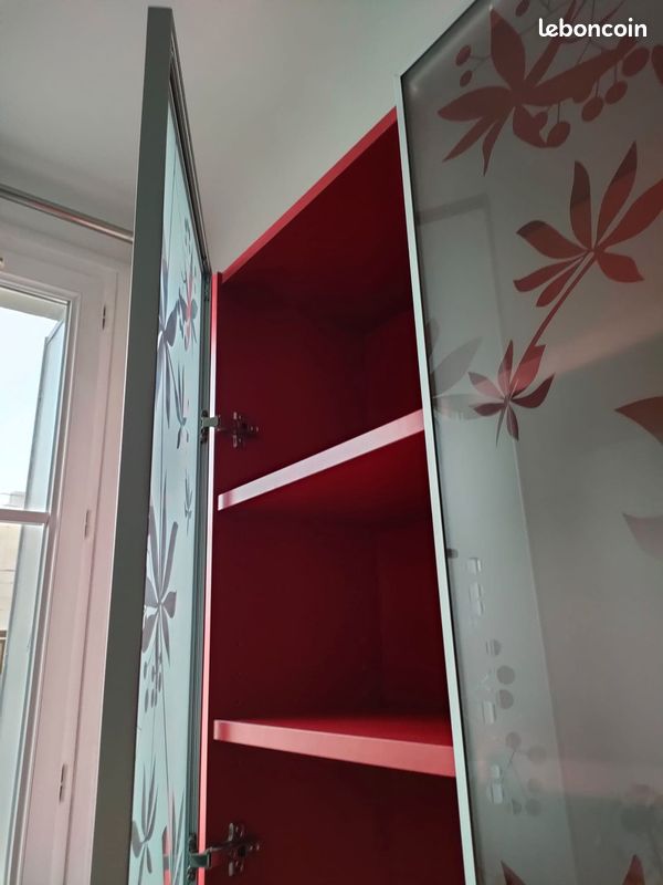 IKEA Billy rouge avec portes (image 2)