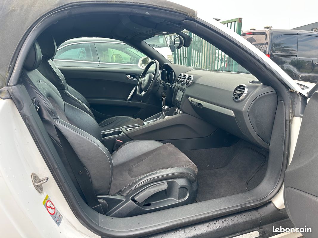 Audi tt 1.8l tfsi 160ch s line s tronic 7 (image 3)