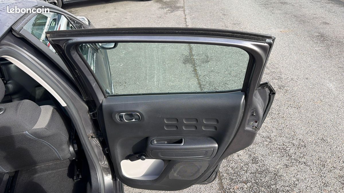 CITROEN C3 PureTech 83 S&S BVM5 YOU (image 30)