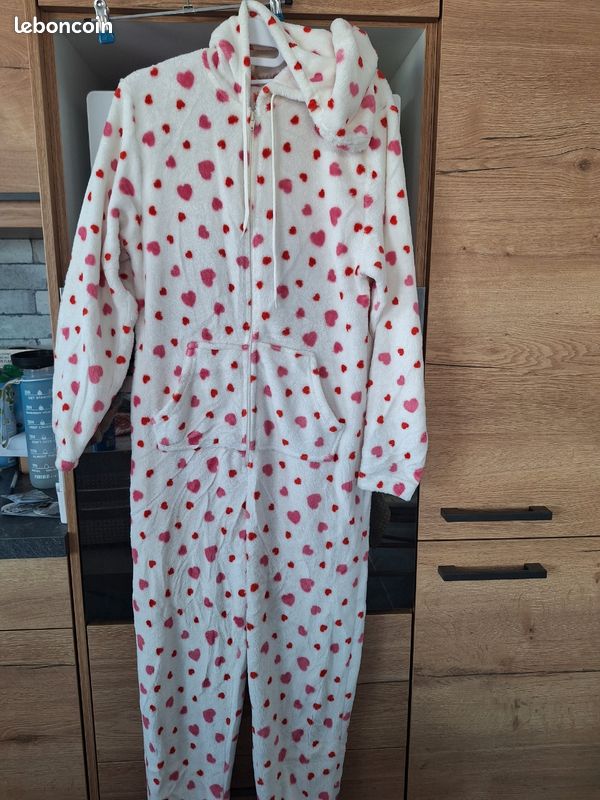 Combinaison pyjama (image 1)