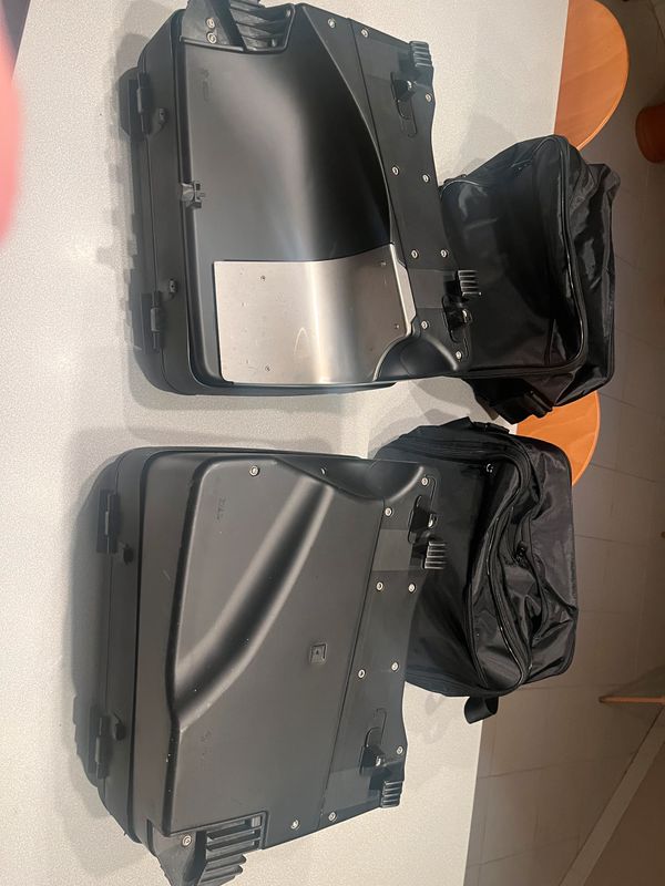 Porte bagage droit valise Vario BMW R 1250 GS