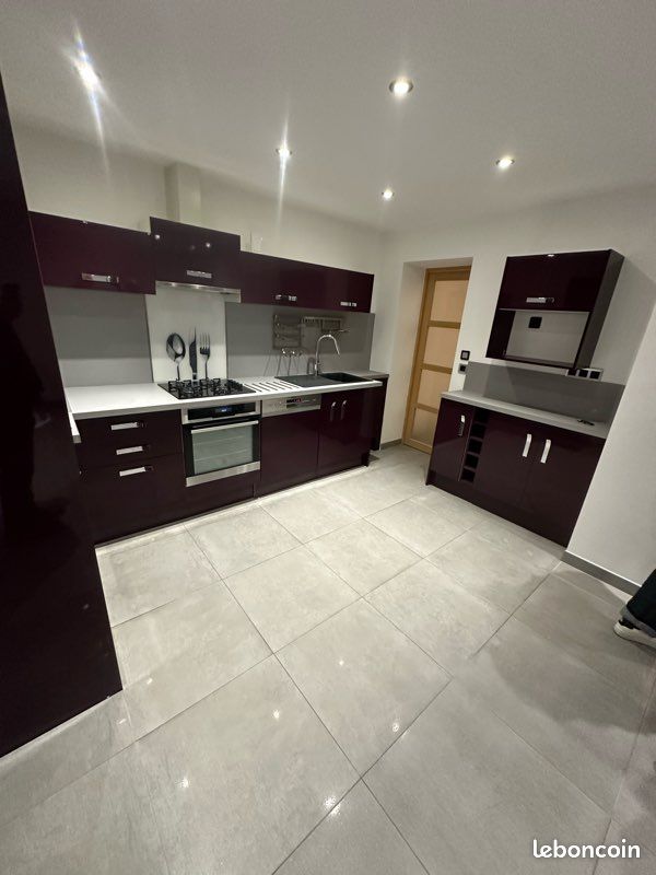 Maison 4 pièces 100 m² · à Petite-Forêt · 100 m² · 985 €