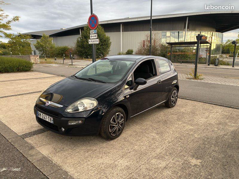 Fiat Punto (image 1)