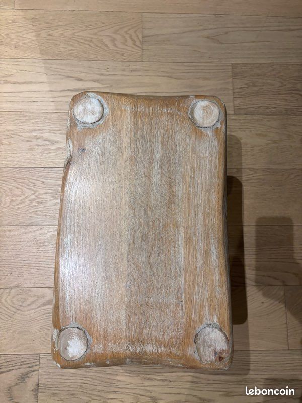 Tabouret en bois (image 4)