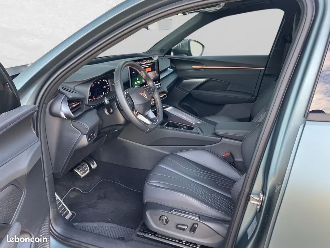 Cupra Terramar 1.5 eHybrid Americas Cup VZ 272 ch Toit ouvrant Attelage 360° Autres modèles dispo (image 9)