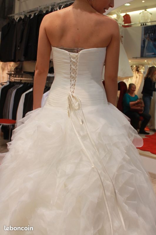 Robe de mariée Benicarlo de Pronovias (image 2)