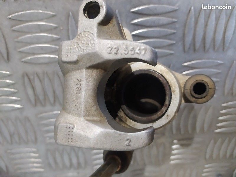 Etrier de frein arrière OU avant BREMBO 125 WRE (image 3)
