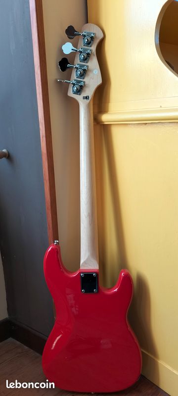 Basse pour gaucher (image 2)