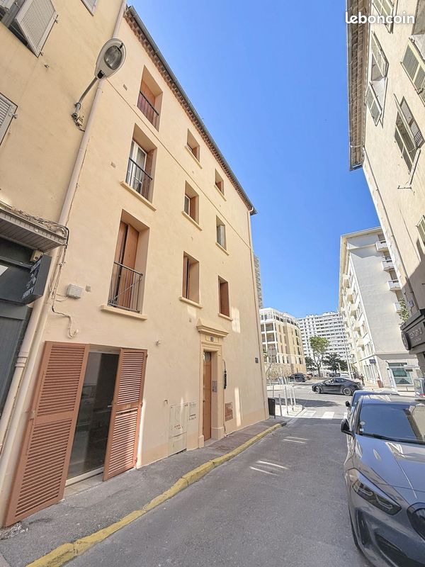 Immeuble 69 m² · à Toulon · 69 m² · 390 000 €