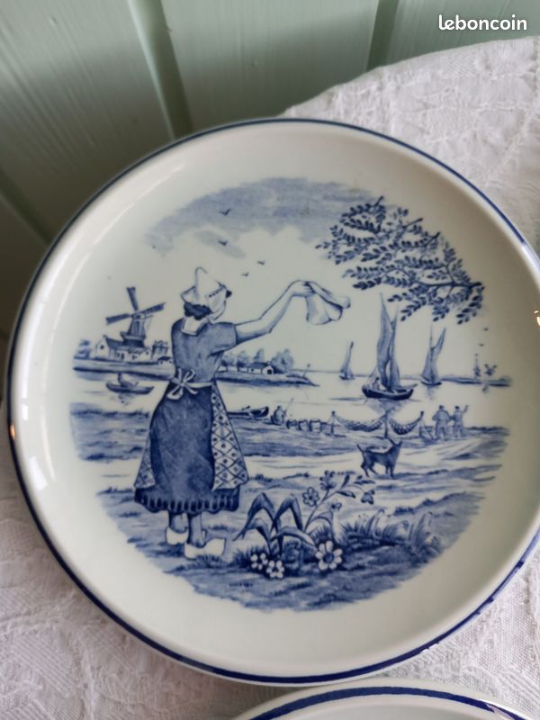 Assiettes à Pain " décor de Delft " par Boch lot de 4 (image 5)