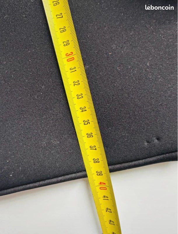Housse pc portable 29*39 cm noir (image 8)