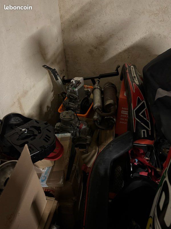 Lot kartings + pièces et matériel (image 9)