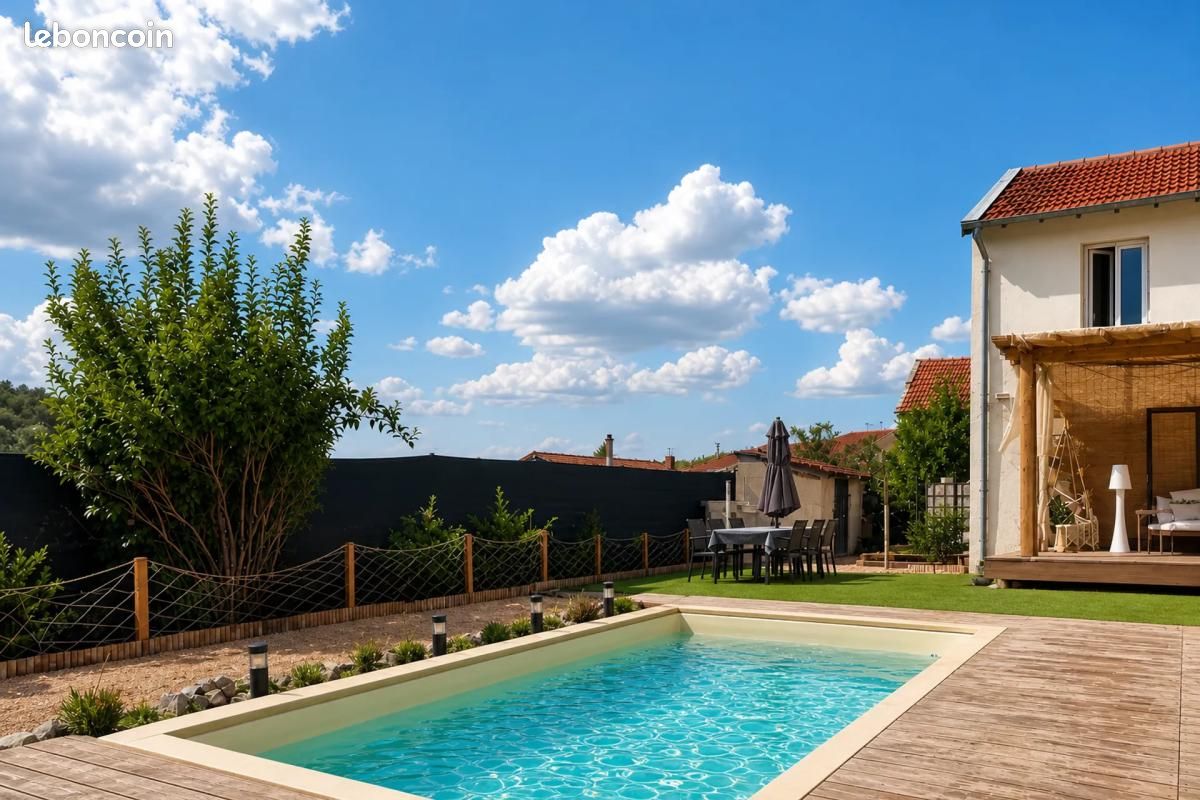Maison 4 pièces 110 m² · à Laprugne · 110 m² · 120 000 €