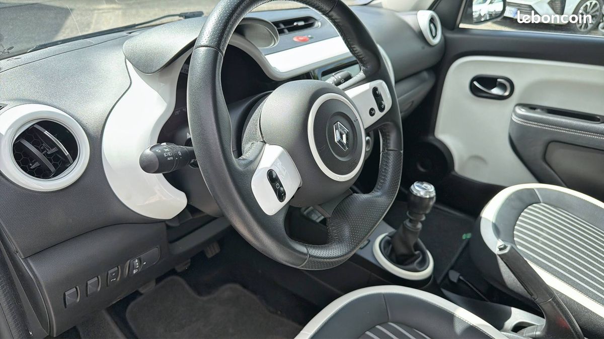 Renault twingo iii tce 95 intens (image 11)