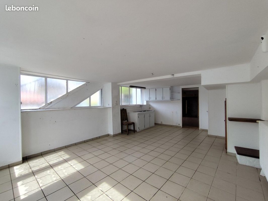 Maison 5 pièces 100 m² · à Bais · 100 m² · 71 000 €