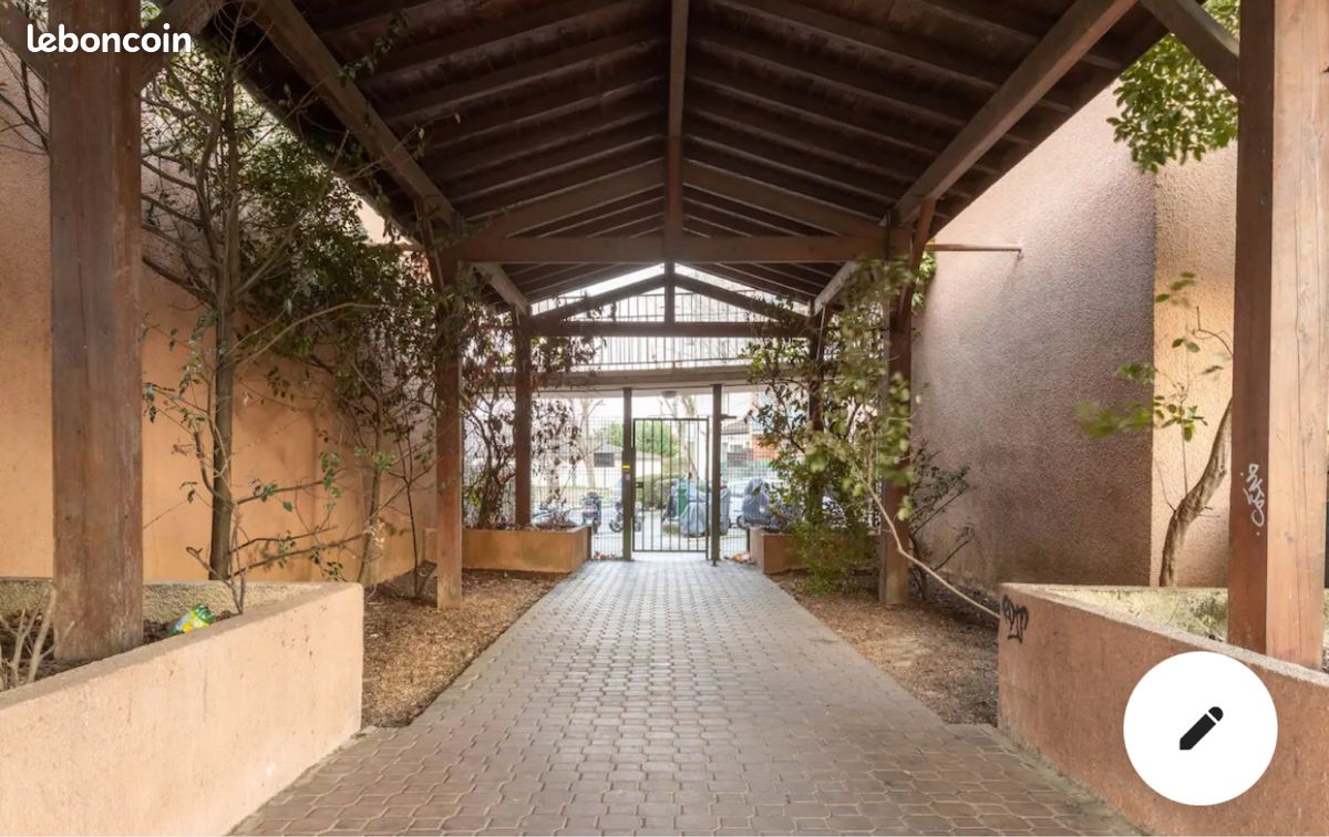 Loft bien équipé, pour 5 personnes, piscine, tennis… tv connectée wifi netflix (image 9)
