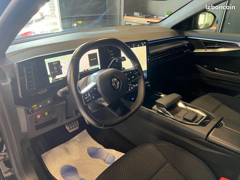 RENAULT AUSTRAL 1.2 E-TECH 200ch FULL HYBRIDE ESPRIT ALPINE (image 4)