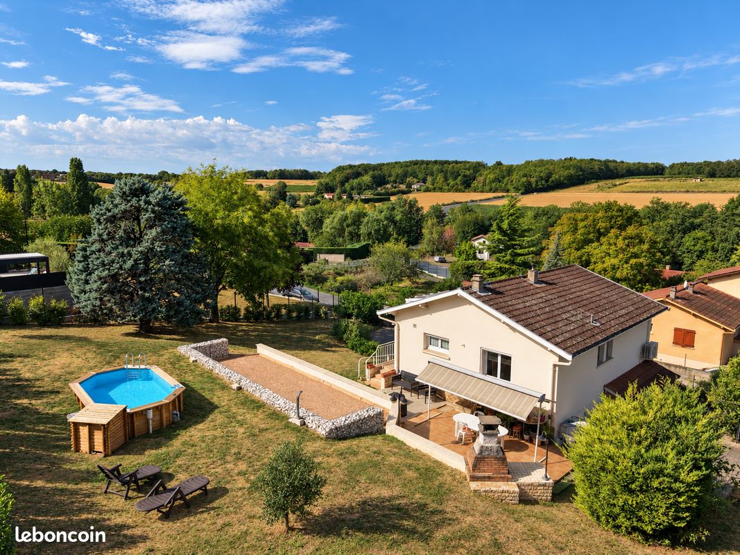 Maison 3 pièces 77 m² · à Lachassagne · 77 m² · 360 000 €