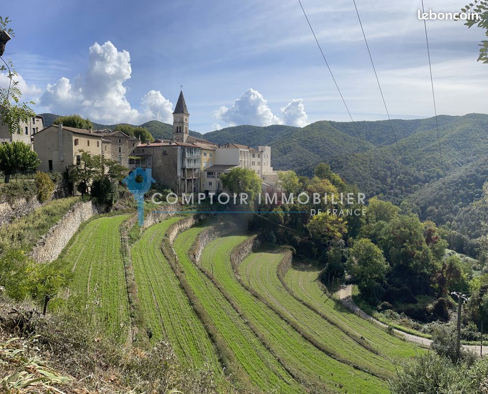 Local commercial 63 pièces 2300 m² · à Nîmes · 2 300 m² · 650 000 €