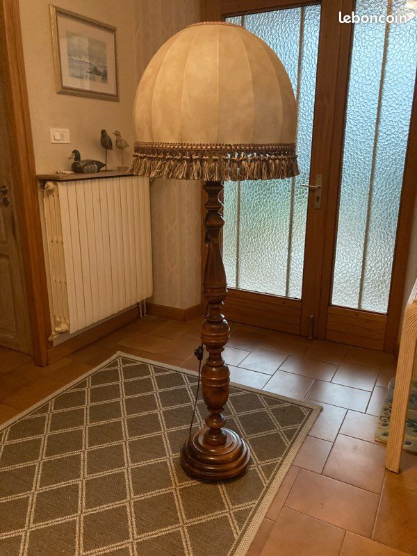 Lampe sur pied (image 1)