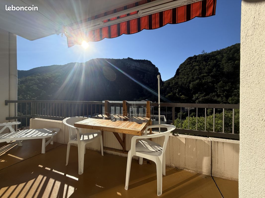 Appartement 1 pièce 28 m² · à Amélie-les-Bains-Palalda · 28 m² · 60 000 €