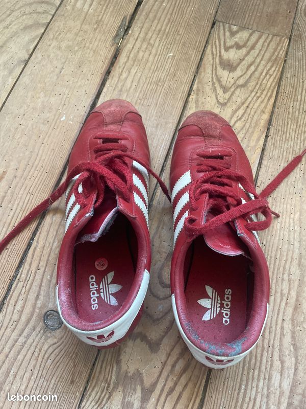 Baskets adidas rouge (image 1)