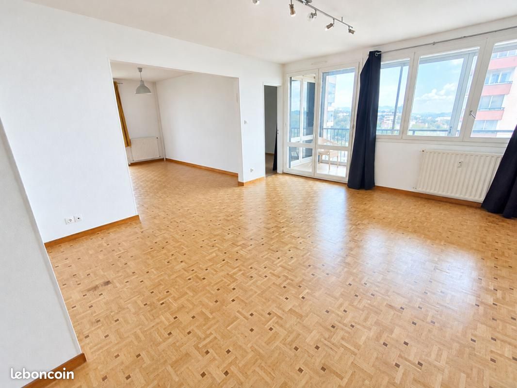 Appartement 5 pièces 95 m² · à Brest · 95 m² · 810 €/mois