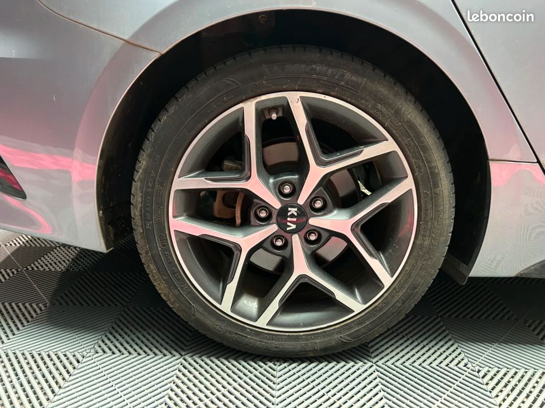 KIA PROCEED 1.4 T-GDI 140 ch ISG BVM6 GT Line Premium (image 28)