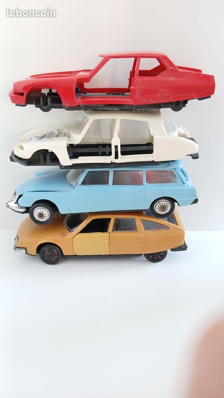 NOREV 158 – Citroën DS 21 Miniature échelle 1:43, Couleur Blanc Cassé, En Boîte