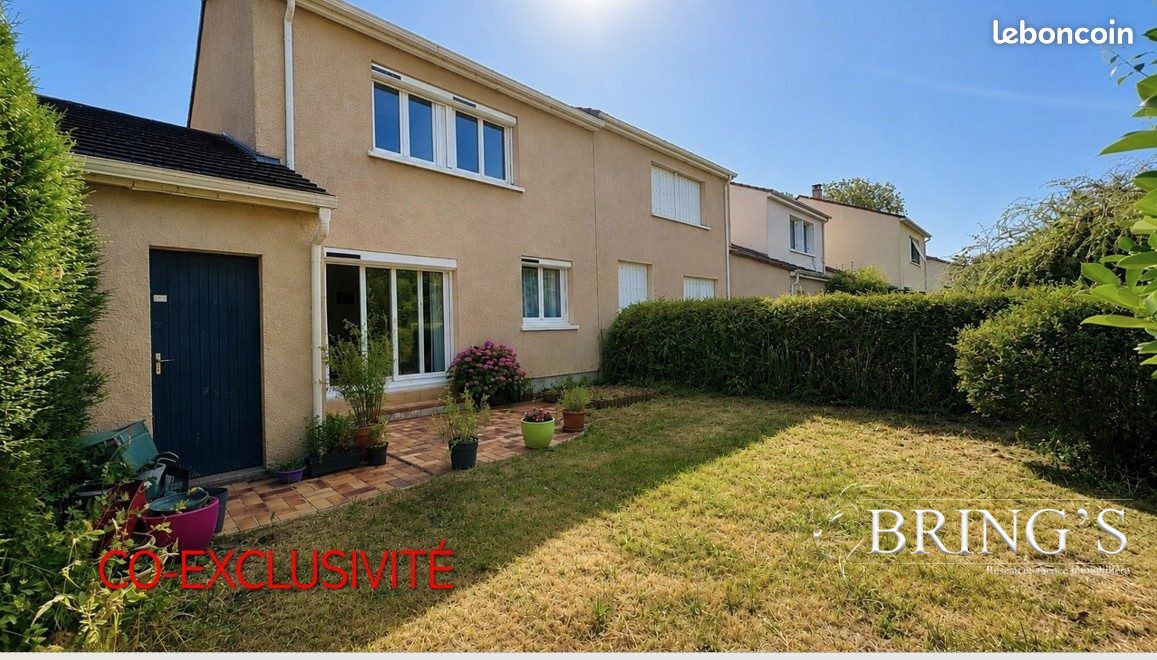Maison 4 pièces 103 m² · à Montigny-le-Bretonneux · 103 m² · 438 000 €
