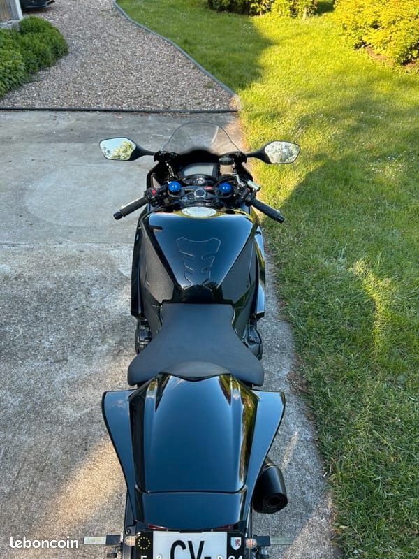 Cbr 1000 rr (image 3)